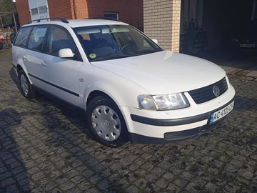 Авто Volkswagen Passat Hatchback 1999 № 8346946