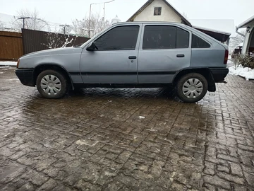 Авто Opel Kadett 1988 № 8347122