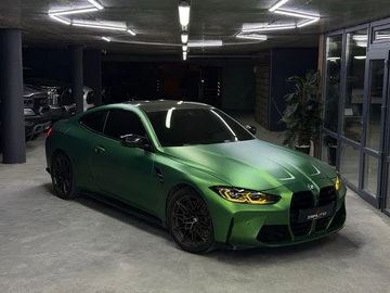 Авто BMW M4 2021 № 8347134