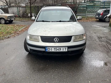 Авто Volkswagen Passat Variant 2000 № 8347175
