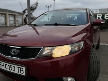 Авто KIA Cerato Forte  2010 № 8347298