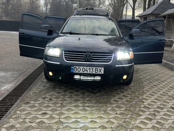 Авто Volkswagen Passat Sedan 2003 № 8347448