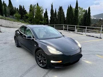 Авто Tesla Model 3 2019 № 8347456