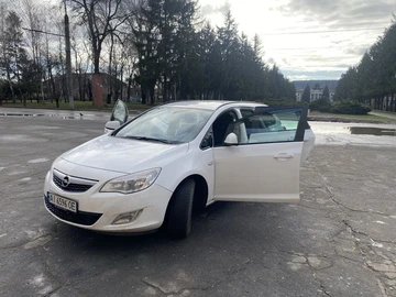Авто Opel Astra 2011 № 8347915