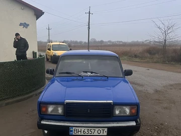Авто ВАЗ 2107 1992 № 8348286