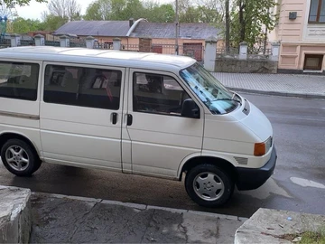 Авто Volkswagen Transporter 2002 № 8348293
