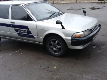 Авто Toyota Carina 1989 № 8348305
