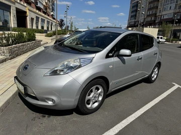Авто Nissan Leaf 2011 № 8348308
