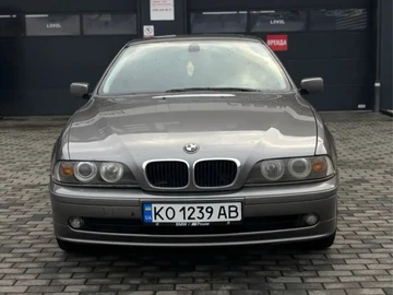 Авто BMW 5 Серия 2002 № 8348359