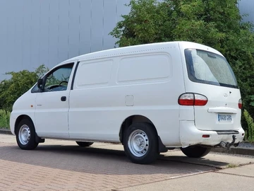 Авто Hyundai H200 1999 № 8348518