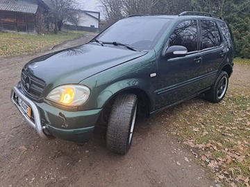Авто Mercedes Ml Серия 2001 № 8348860