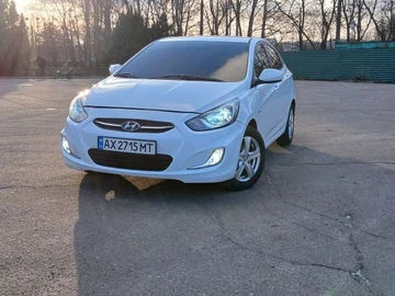 Авто Hyundai Accent 2015 № 8349125