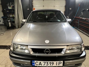 Авто Opel Vectra 1990 № 8349628
