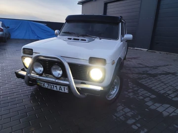 Авто ВАЗ 21213 1988 № 8349697
