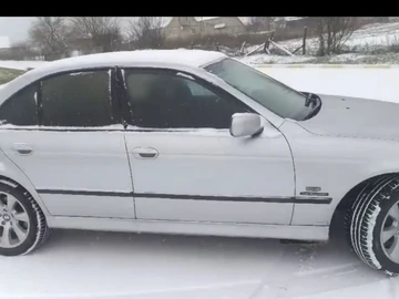 Авто BMW 5 Серия 1996 № 8350003