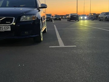 Авто Volvo V50 2010 № 8350074