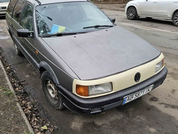 Авто Volkswagen Passat Variant 1991 № 8350119