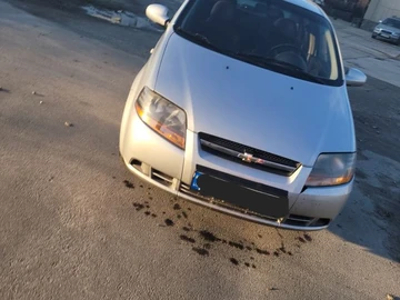 Авто Chevrolet Aveo 2005 № 8350351