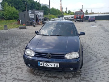 Авто Volkswagen Golf 2001 № 8350364