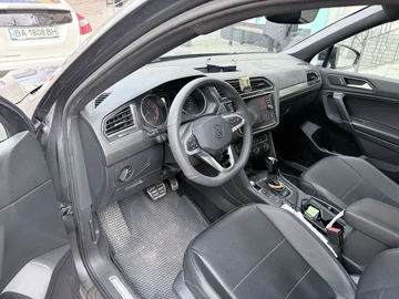 Авто Volkswagen Tiguan 2020 № 8350453