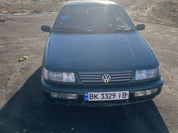 Авто Volkswagen Passat Sedan 1995 № 8350614