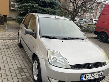 Авто Ford Fiesta 2004 № 8350653