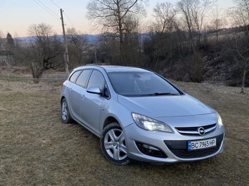 Авто Opel Astra 2013 № 8350816
