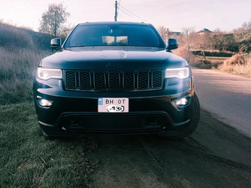 Авто Jeep Grand Cherokee 2018 № 8351400