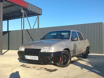 Авто Opel Kadett 1988 № 8351670