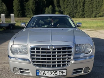 Авто Chrysler 300C 2004 № 8351917