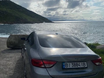 Авто Chrysler 200 2015 № 8352032