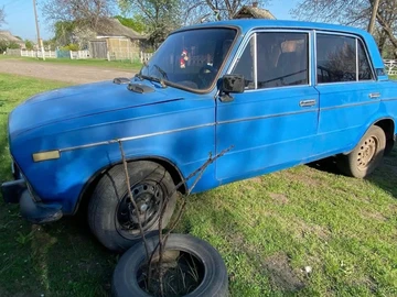 Авто ВАЗ 2103 1985 № 8352034