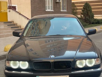 Авто BMW 7 Серия 1995 № 8352214