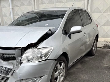 Авто Toyota Auris 2008 № 8352341