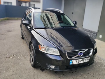 Авто Volvo V50 2011 № 8352475