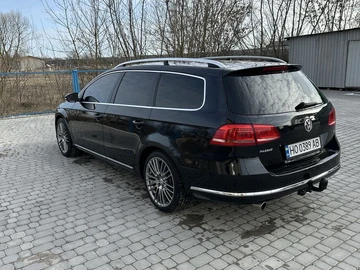 Авто Volkswagen Passat Variant 2011 № 8352596