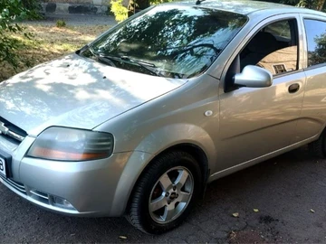 Авто Chevrolet Aveo 2005 № 8352600