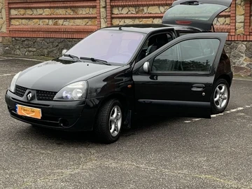 Авто Renault Clio 2000 № 8352632