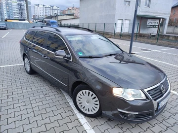 Авто Volkswagen Passat Variant 2009 № 8352688