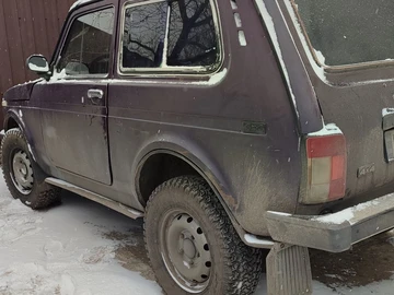 Авто ВАЗ 21214 2002 № 8352899