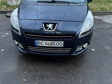 Авто Peugeot 5008 2010 № 8352988
