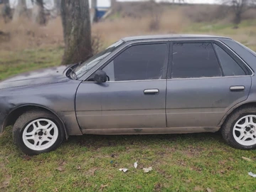 Авто Toyota Corolla 1992 № 8353118