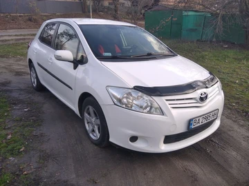 Авто Toyota Auris 2011 № 8353279