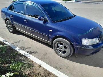 Авто Volkswagen Passat Sedan 1999 № 8353517