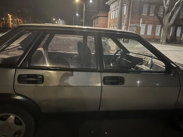 Авто ВАЗ 21099 1993 № 8353525