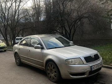 Авто Skoda Superb 2003 № 8353539