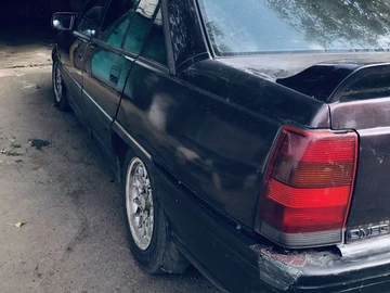 Авто Opel Omega 1990 № 8353703