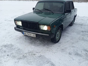 Авто ВАЗ 2107 2004 № 8353931