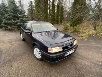 Авто Opel Vectra 1989 № 8353945