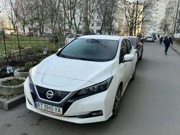 Авто Nissan Leaf 2018 № 8354010